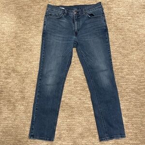 NWT - Levi’s 541 size 33x32